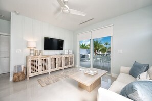 TV connectée, Netflix, Hulu, table de tennis de table