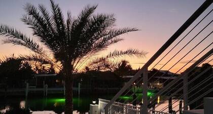 Discount to Jan 31! 4/4! Private Pool, Paddleboards & Lots of Great Amenities!