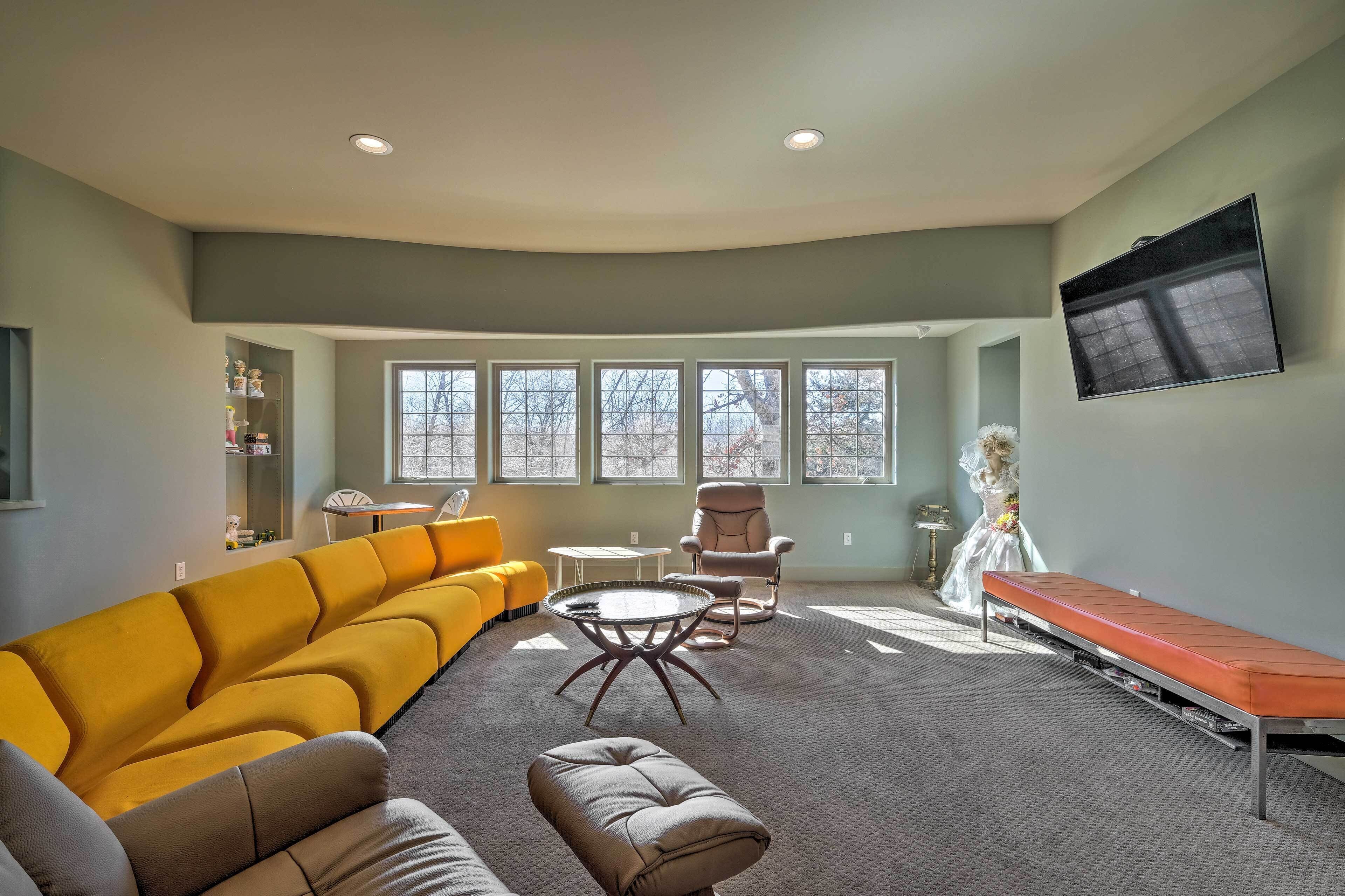 Falling Water Chalet: Near Bike Trails!