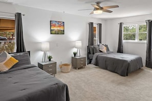 4 bedrooms, desk, iron/ironing board, free WiFi - Luxury Home Amazing Views, Monthly! Lavish Luxury (Sedona)