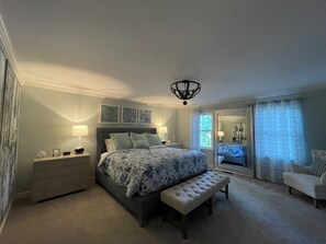 5 bedrooms, desk, free WiFi, bed sheets