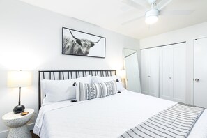 2 bedrooms, desk, iron/ironing board, travel cot