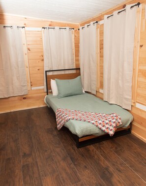 5 Schlafzimmer, Bügeleisen/Bügelbrett, Reisekinderbett, kostenloses WLAN