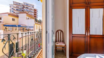 2 dormitorios, tabla de planchar con plancha, wifi gratis y ropa de cama