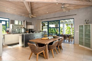 Fridge, microwave, oven, stovetop - Les Palmiers Bleus | Ocean Front - Located in  Tropical Terres Basses with Private Pool (Les Terres Basses)