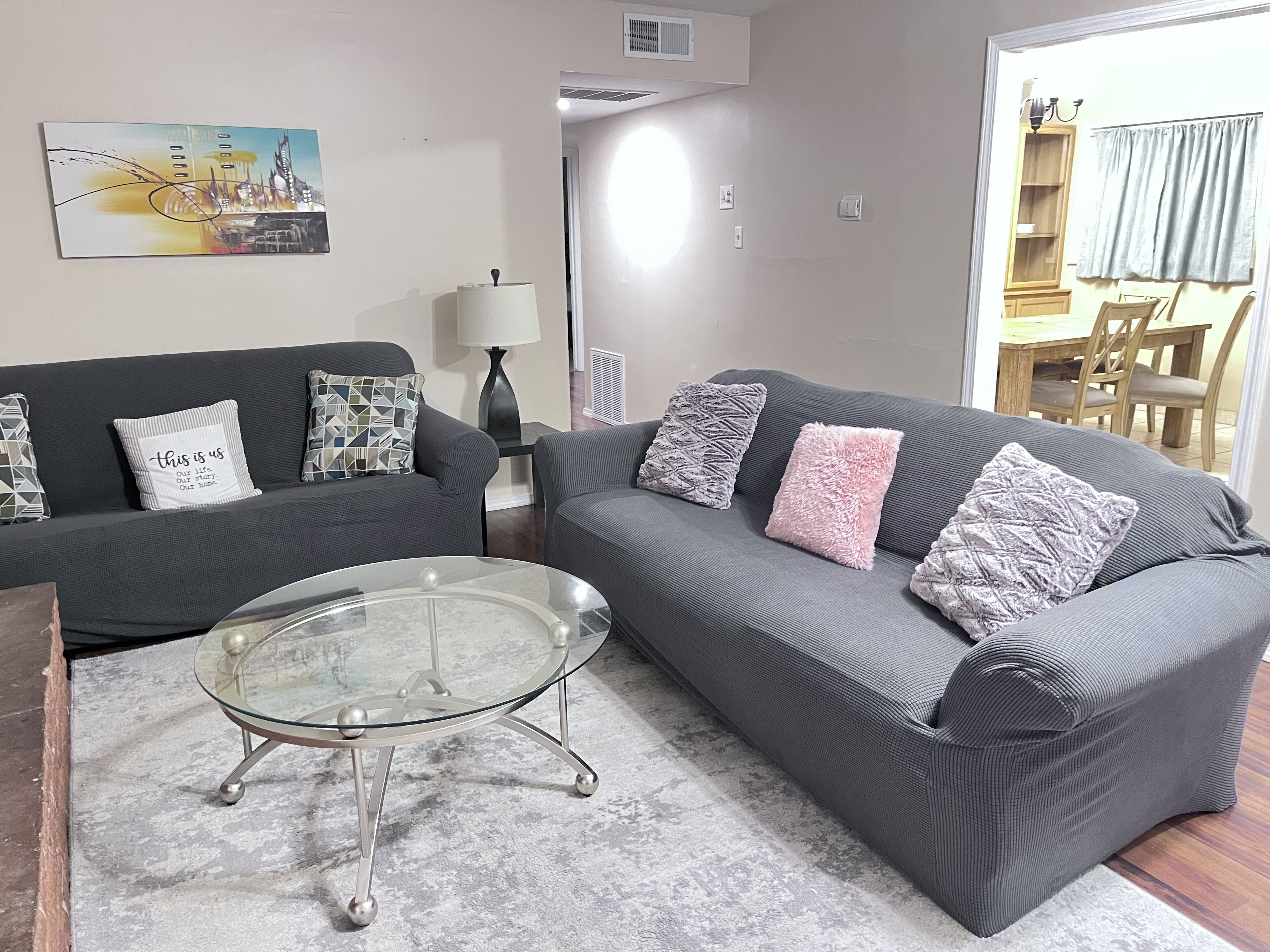 Spacious, quiet, clean 3br  home, fenced, close to I25 and I40