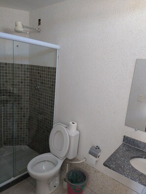 Bathroom - Guest house da torre (Sao Pedro da Aldeia)