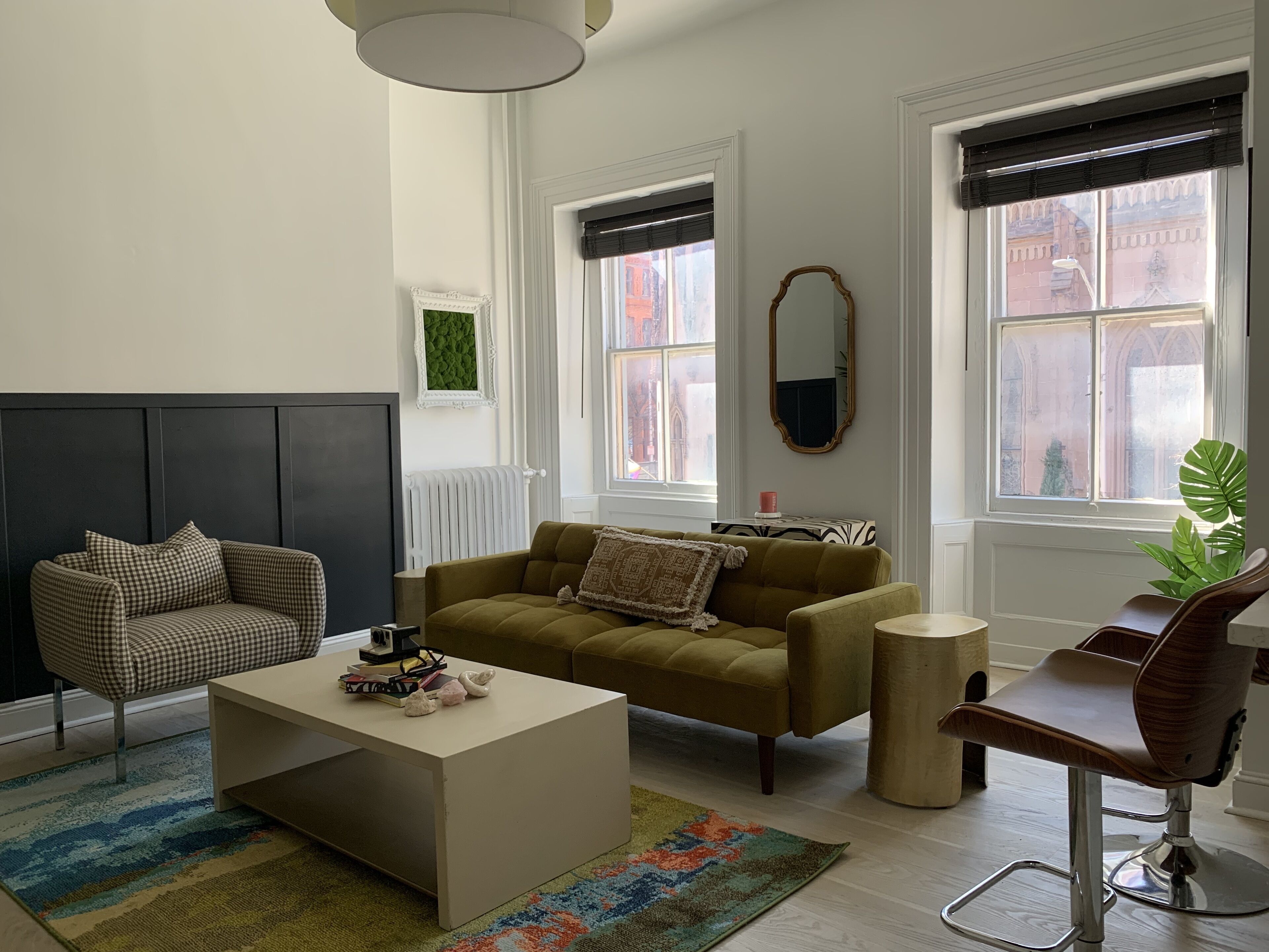 Eclectic, Bold, & Cozy 1-Bedroom Apartment in Artsy Neighborhood