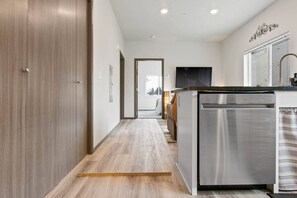 Interior - Full ADA Unit! -  2 Bed 2 Bath Unit Near Downtown! (Spokane)