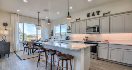 Spend your vacation in stunning Goodyear, Arizona