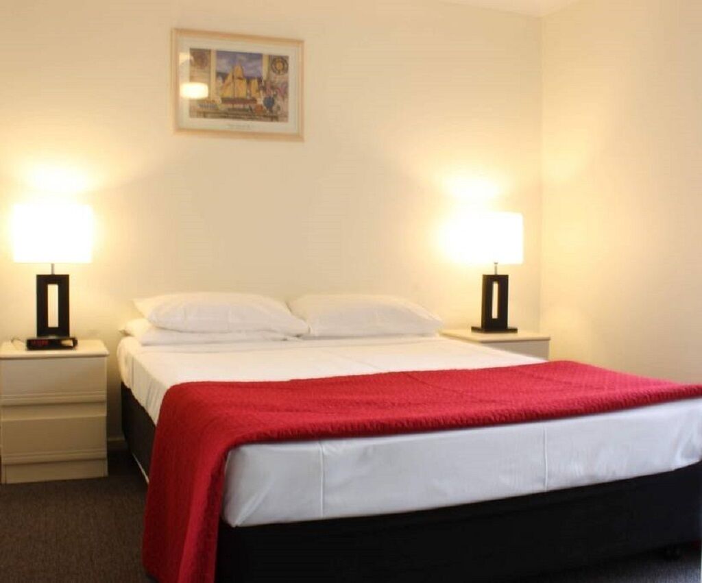 Surfers Paradise - 1 Bedroom Fully Furnished Apt #2 — image 6