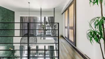 3 bedrooms, desk, free WiFi, bed sheets