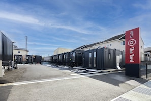 Fachada de la propiedad