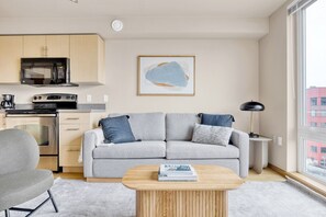 Fernseher, Stereoanlage