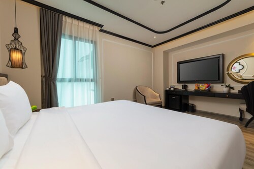 FTE Ba Dinh Hotel