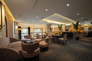 Lounge - FTE Ba Dinh Hotel (Hanoi)
