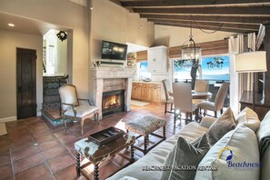 Smart-tv och eldstad