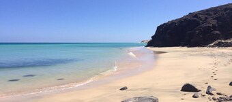 Stunning and modern holiday rental with sea view