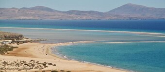 Stunning and modern holiday rental with sea view