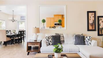 TV, fireplace, table tennis, stereo