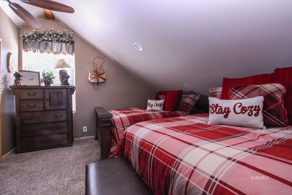 Luxury Cabin Ridge Top View in the Pines 5 queen beds