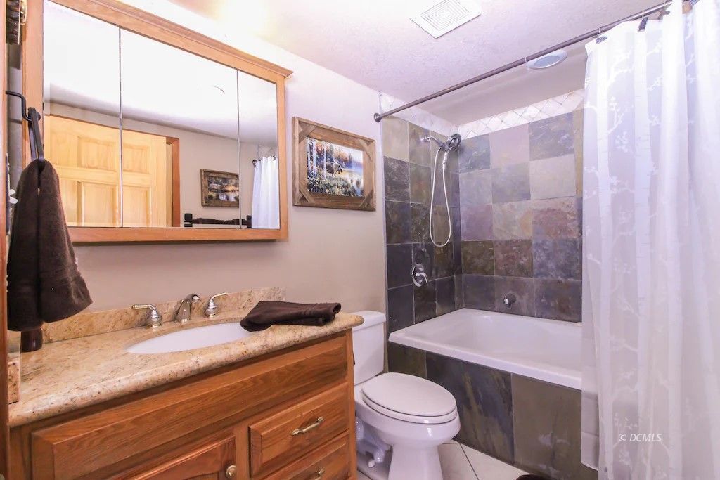 Luxury Cabin Ridge Top View in the Pines 5 queen beds