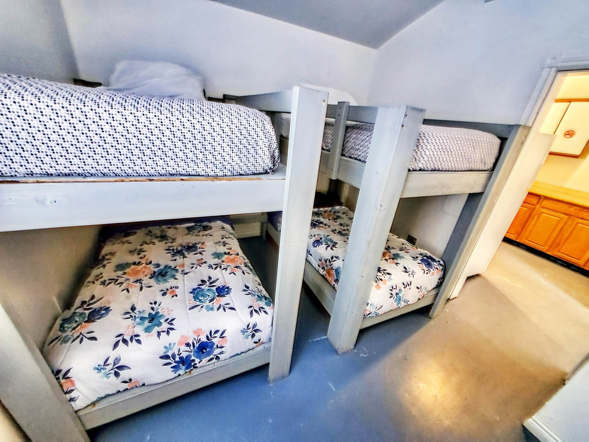 Delightful 2 bedroom Home at the Blue Lake