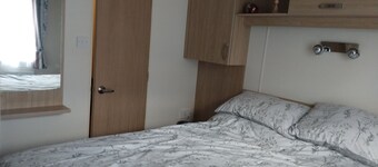 Lovely 2-Bed Caravan in Lymington