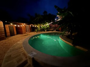 Outdoor pool - Luhme Hostel (Tulum)