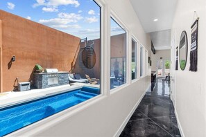 Et oppvarmet basseng