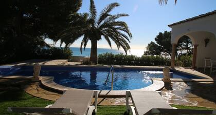 Villa Margarita Seaview by Parc Mont-roig