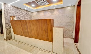 Reception - Itsy Hotels G Square (Penumuluru)