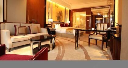 Doreen Hotel