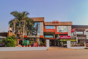 Exterior - Hotel Siddharth Paradise (Dehradun)
