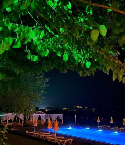 Dream Town Hotel & Restaurant