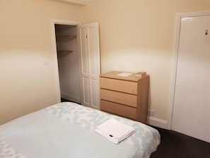 Premier Room, 1 Katil Raja (King), Non Smoking, 2 Bathrooms | Busa memori, langsir/tirai gelap terus, seterika/papan seterika