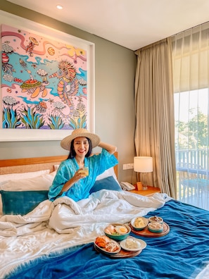 Room service – dining