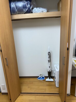 Chambre Ville double | Garde-robe