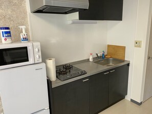 City Studio Suite | Private kitchen
