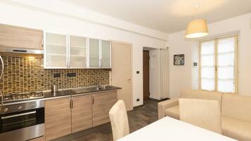 Réfrigérateur, plaque de cuisson