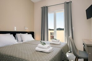 2 Schlafzimmer, Zimmersafe, Bügeleisen/Bügelbrett, Reisekinderbett