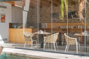 Free daily buffet breakfast - Placeta Vella Turismo de Interior (Selva)