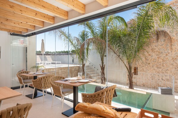 Free daily buffet breakfast - Placeta Vella Turismo de Interior (Selva)