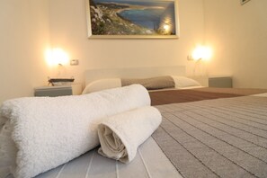 1 Schlafzimmer, Bügeleisen/Bügelbrett, kostenloses WLAN, Bettwäsche