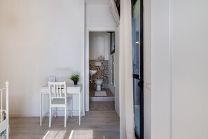 Douche, sèche-cheveux