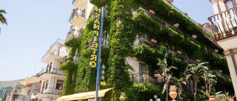 Voorkant van accommodatie