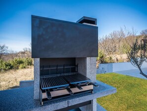 빌라 (Two Bedroom Villa with swimming pool) | BBQ/피크닉 공간