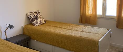 2 chambres, lit parapluie, Wi-Fi, draps fournis