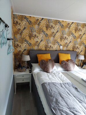 2 chambres, Wi-Fi gratuit, draps fournis