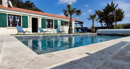 Villa with swimming pool "Sea view" and beach access at 300 m'in summer